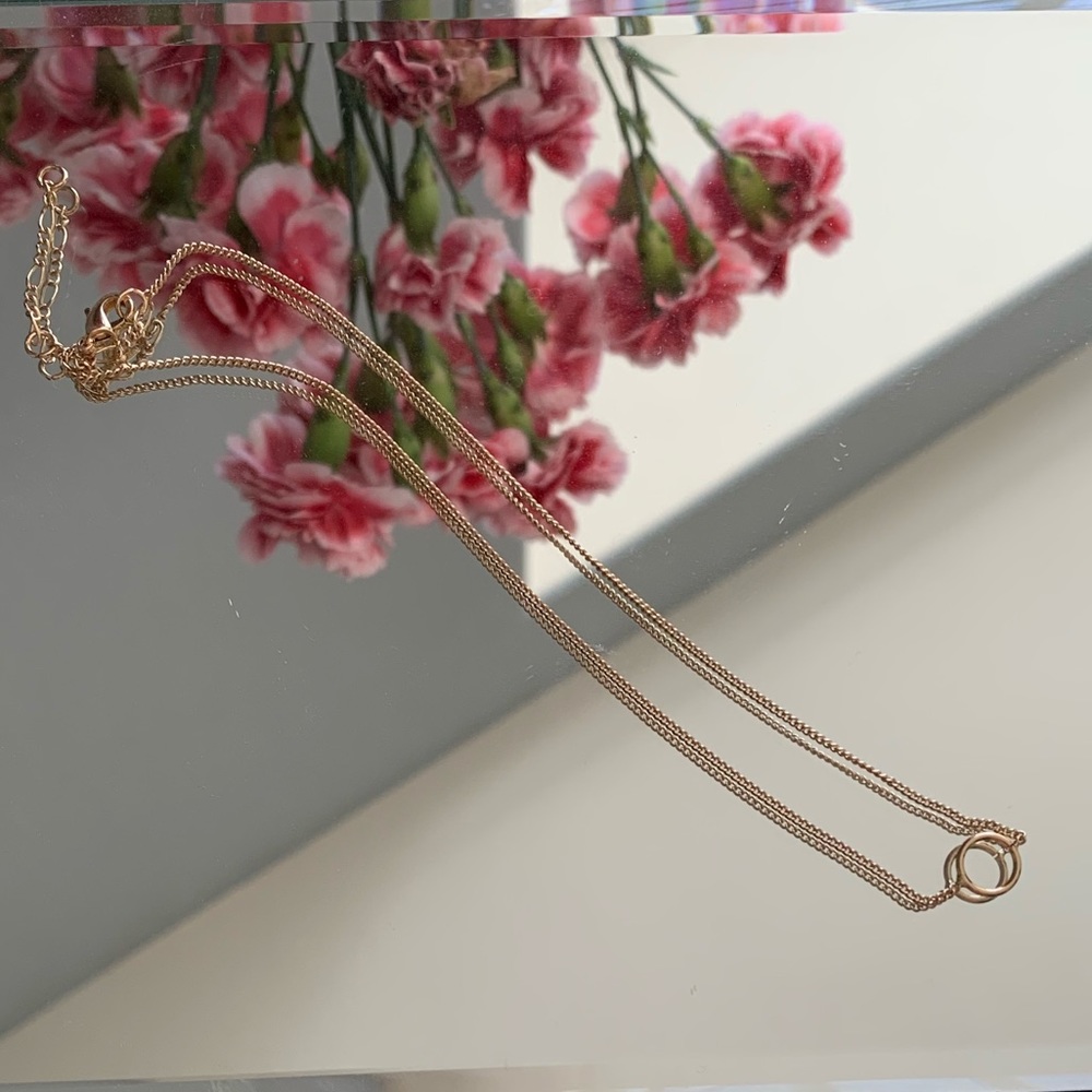 BRANDY MELVILLE GOLD NECKLACES